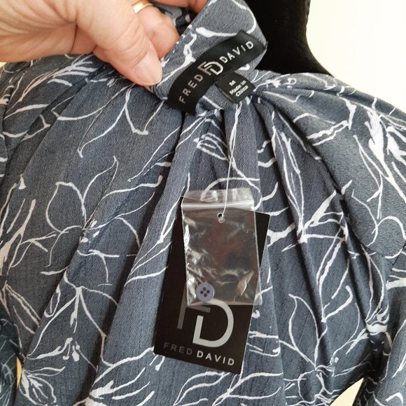 Brand New Pretty Fred David Lightweight Grey Blouse - Picture 6 of 7